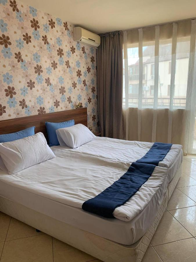 Семеен Хотел Брилянс - Family Hotel Brilliance Varna Exterior photo